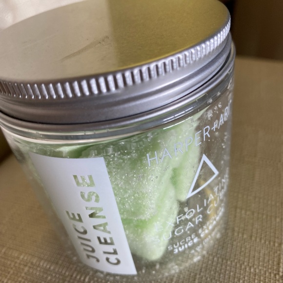 Harper + Ari - Picture 3 of 4